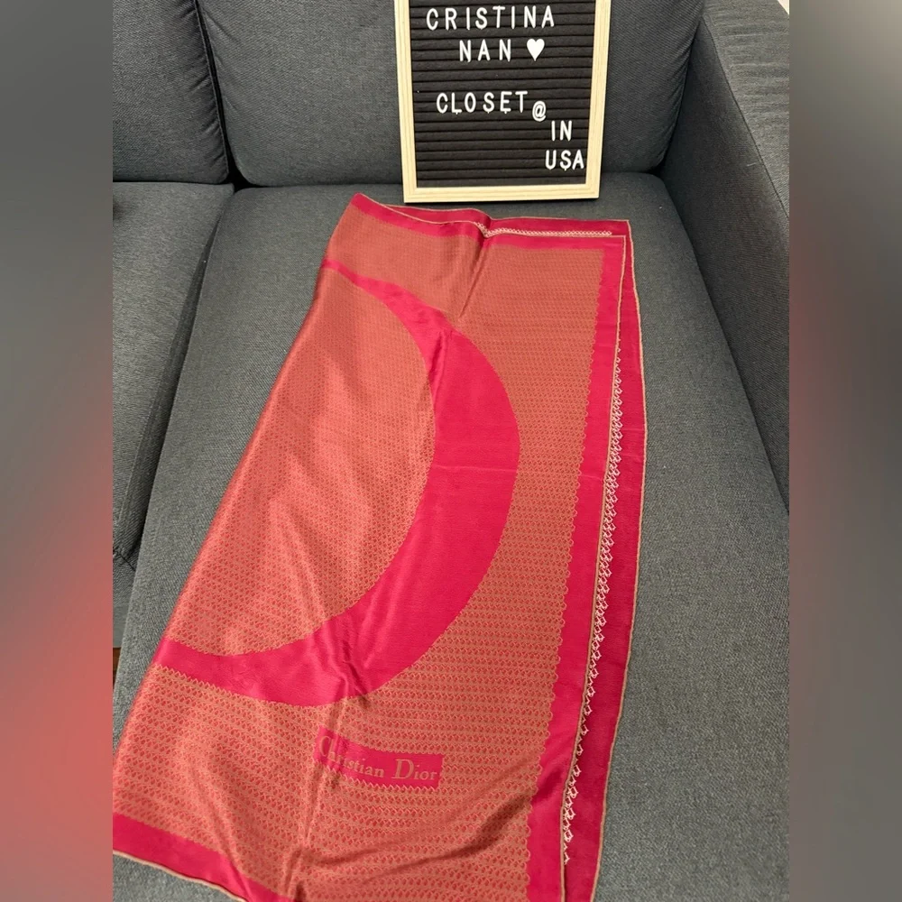 🧣Dior silk square scarf